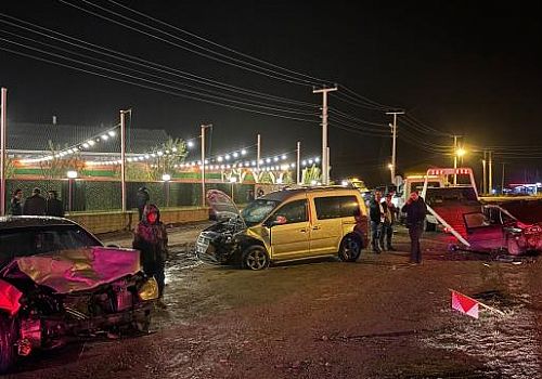 Çankırı'da 3 Araç Birbirine Girdi: 9 Yaralı, 1’i Ağır