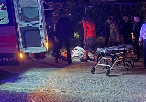 Çeşme’de otomobil ile motosiklet çarpıştı: 1 ölü, 1 yaralı