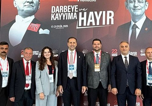 CHP Ardahan Delegeleri Kurultayda: Özel’e Tam Destek