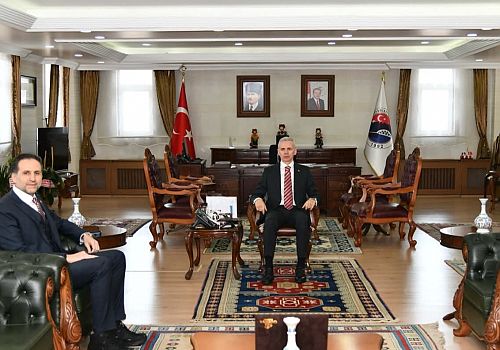 CHP Ardahan Milletvekili Özgür Erdem İncesu’dan Vali Çiçekli’ye Hayırlı Olsun Ziyareti