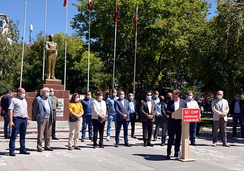 CHP Ardahan ve Kars il yöneticilerinden hükumete peynir eleştirisi Açıklaması