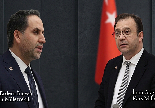CHP’de Çifte Bayramlaşma ve Siyasi Kırılma: Bölge Vekilleri Saflarını Seçti