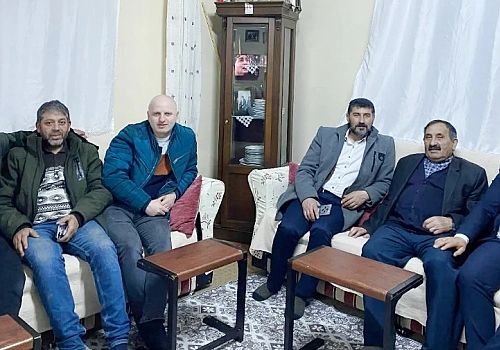 Çıldır Ak Parti Teşkilatı Ahde Vefa Programı çerçevesinde ziyaretlerde bulunuyor 