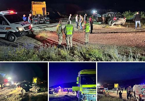 Çıldır Ardahan Karayolu Yıldırımtepe mevkiinde feci kaza: 2 kişi hayatını kaybetti