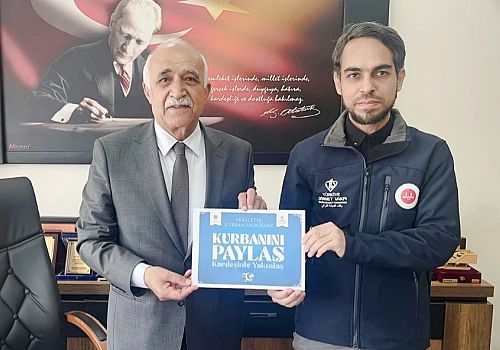 Çıldır Belediye Başkan Azizoğlu’ndan Türkiye Diyanet Vakfı’na Kurban Bağışı