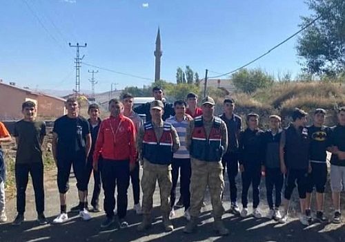 Çıldır’da Cumhuriyet Bayramı ve Amatör Spor Haftası Atletizm Kros Yarışmasıyla Kutlandı