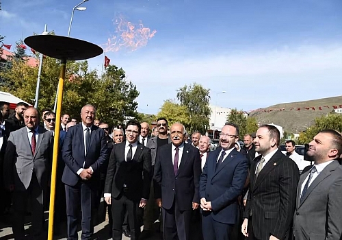 Çıldır’da Doğalgazın İlk Meşalesi Yakıldı: Kaan Koç’tan Hayırlı Olsun Mesajı