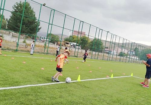 Çıldır’da Futbol Kursu Minik Yeteneğe Kapı Araladı