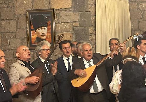 Çıldır da I. Uluslararası  Aşıklar/Ozanlar/Kamlar Bilgi Şöleni Düzenlendi 