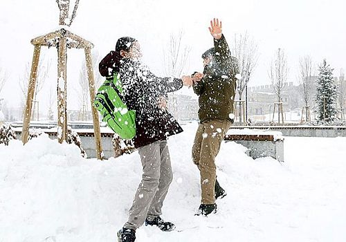 Çıldır’da Olumsuz Hava Şartları Nedeniyle Eğitime 1 Gün Ara Verildi