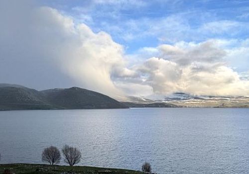 Çıldır Gölü’nde Beyaz Esaret Bitti: Mavi Sular ve Yaban Kuşları Geri Döndü
