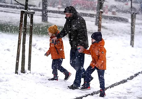 Çıldır Hanak Damal Posofta Okullar 24 Şubatta bir gün tatil edildi 