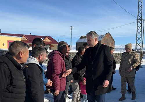 Çıldır Kaymakamı Efe Kılıç, Kenarbel ve Kayabeyi köylerini ziyaret etti.