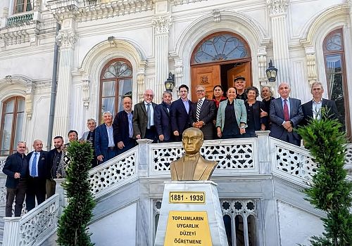 Çıldır Kaymakamı Yunus Emre Sakızcı, İstanbul’da Çıldır Dernekleriyle Buluştu
