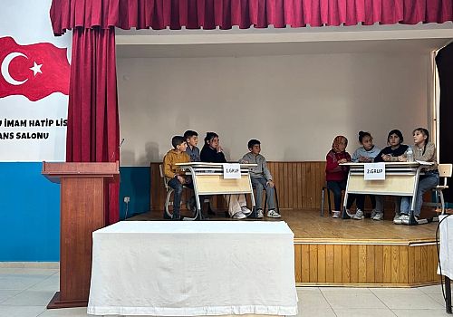 Çıldır liseler ve ortaokullar arası münazara etkinliği gerçekleştirildi.