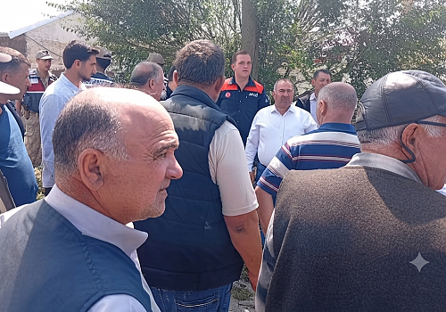 Çıldır Öncül Köyü'nde Fırtına ve Dolu Hasarı: AK Parti Heyetinden Yerinde İnceleme