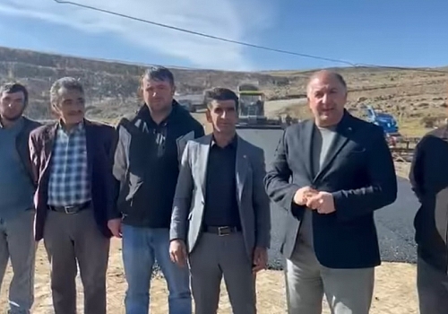 Çıldır Semihaşakir Köyü Sıcak Asfalta Kavuşuyor