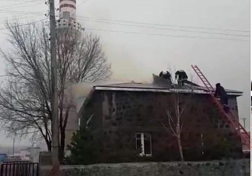 Çıldır Yeni Beyrehatun köyü camisinde yangın 