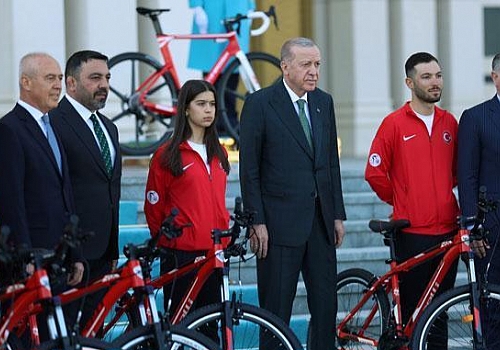 Cumhurbaşkanı Erdoğan, '60. Cumhurbaşkanlığı Türkiye Bisiklet Turu'nun tanıtımına katıldı