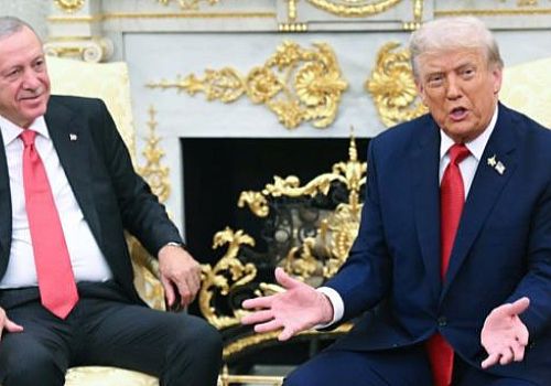 Cumhurbaşkanı Erdoğan, ABD Başkanı Donald Trump tarafından Beyaz Saray’da resmi törenle karşılandı
