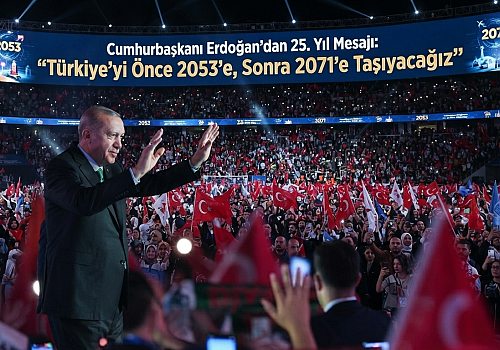 Cumhurbaşkanı Erdoğan'dan 25. Yıl Mesajı: Türkiye'yi Önce 2053'e, Sonra 2071'e Taşıyacağız