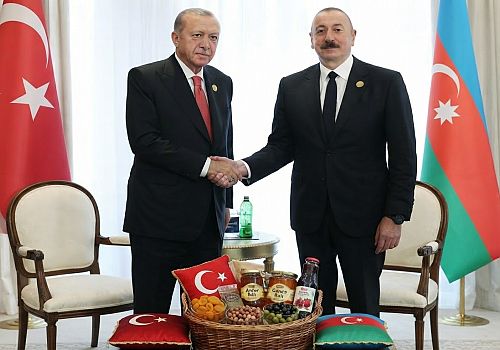 Cumhurbaşkanı Erdoğan’dan Aliyev’e Anım Günü telefonu