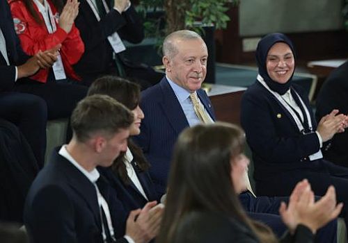 Cumhurbaşkanı Erdoğan’dan Gençlere Sosyal Medya ve Şiddet Uyarısı: Gençliğin En Büyük Sorunu