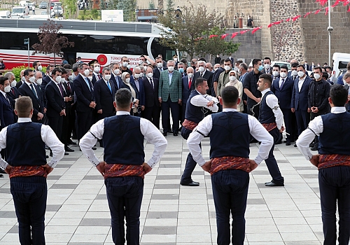 Cumhurbaşkanı Erdoğan Erzurum'7 da gençlerle buluştu