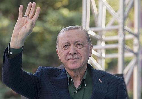 Cumhurbaşkanı Erdoğan: Eserlerimizle, yatırımlarımızla 'durmak yok yola devam' diyoruz