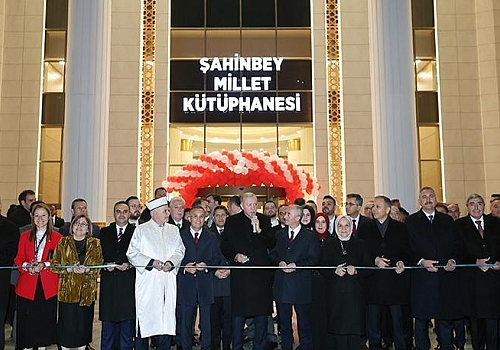 Cumhurbaşkanı Erdoğan, Gaziantep'te kütüphane açılışı yaptı