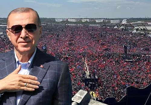 Cumhurbaşkanı Erdoğan ın Atatürk Havalimanı'nda Büyük İstanbul Mitingi