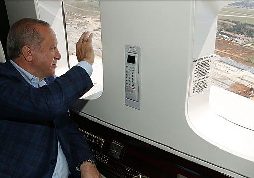 Cumhurbaşkanı Erdoğan İstanbul'da yapımı devam eden hastaneleri havadan inceledi
