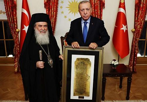 Cumhurbaşkanı Erdoğan, Kudüs Rum Ortodoks Patriğini kabul etti
