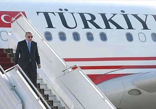 Cumhurbaşkanı Erdoğan özel uçak TUR ile Amsterdam'a geldi