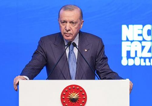 Cumhurbaşkanı Erdoğan: Türkiye Kendisine Zorla Giydirilen Elbiseyi Yırtıp Atıyor