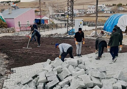 Damal Belediyesi, Çaybaşı Mahallesi’ndeki yol ve altyapı çalışmalarına hız verdi