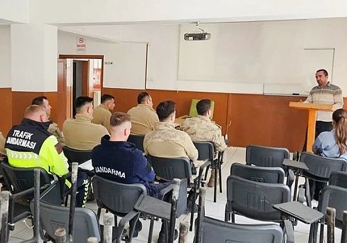 Damal’da Jandarma Personeline Sosyal Hizmetler Anlatıldı