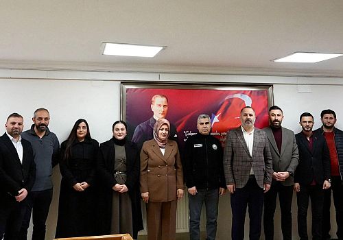 Dijitalin Şeffaflığı, Sokağın Samimiyeti: Hakan Aydın Ardahan da Siyasetin Kimyasını mı Değiştiriyor?