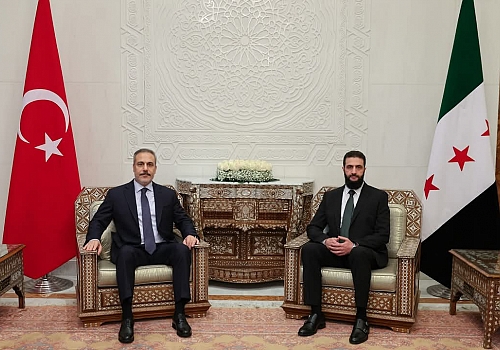 Dışişleri Bakanı Hakan Fidan Şam'da! Tarihi ziyaretten ilk görüntüler geldi