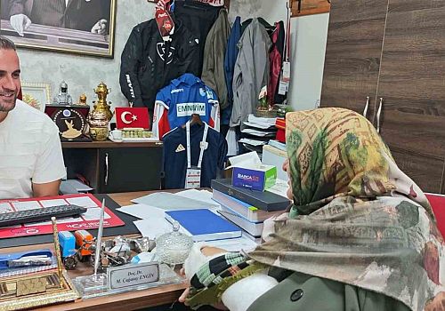 Doç. Dr. M. Çağatay Engin, Ortopedide Başarılarıyla Dikkat Çekiyor