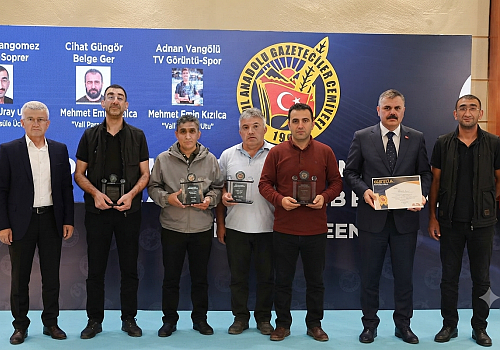 Doğu Anadolu’nun Medya Oscarları Sahiplerini Buldu: İçişleri ve Millî Eğitim Bakanları Erzurum'da Ödül Törenine Katıldı