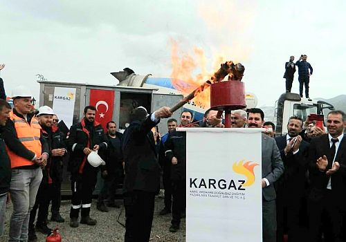 Dondurucu Soğuğun Başkentinde Isınma Nöbeti: Göleli Tanker Değil, Hat İstiyor!