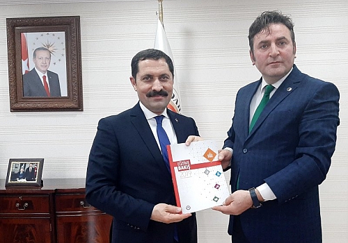 Eğitim Bir Sen Ardahan İl Başkanı Çakmak'tan Vali Masatlı'ya ziyaret