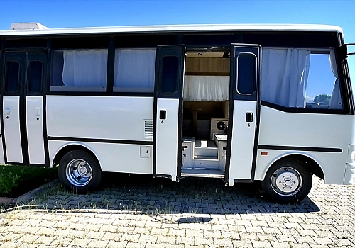 Elazığlı girişimci atıl durumdaki otobüs ve minibüsleri karavana dönüştürüyor