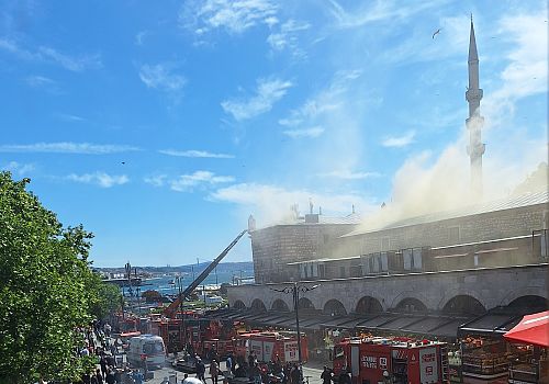 Eminönü Mısır Çarşısında Yangın