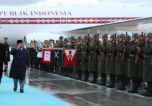 Endonezya Cumhurbaşkanı Prabowo Subianto'yu Esenboğa Havalimanı'nda karşıladı