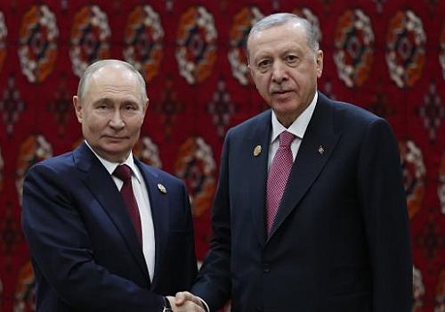 Erdoğan ve Putin Aşkabat’ta Bir Araya Geldi