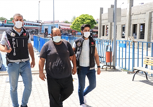 Erzincan'da 1 kilo 950 gram uyuşturucu ele geçirilen tırın sürücüsü tutuklandı