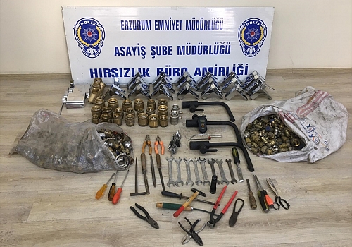 Erzurum'da hırsızların iş yerlerine sattığı çalıntı malzemeler eş zamanlı operasyonla bulundu