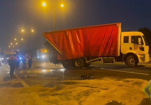 Esenyurt TEM'de tanker kazası! Trafikte son durum...